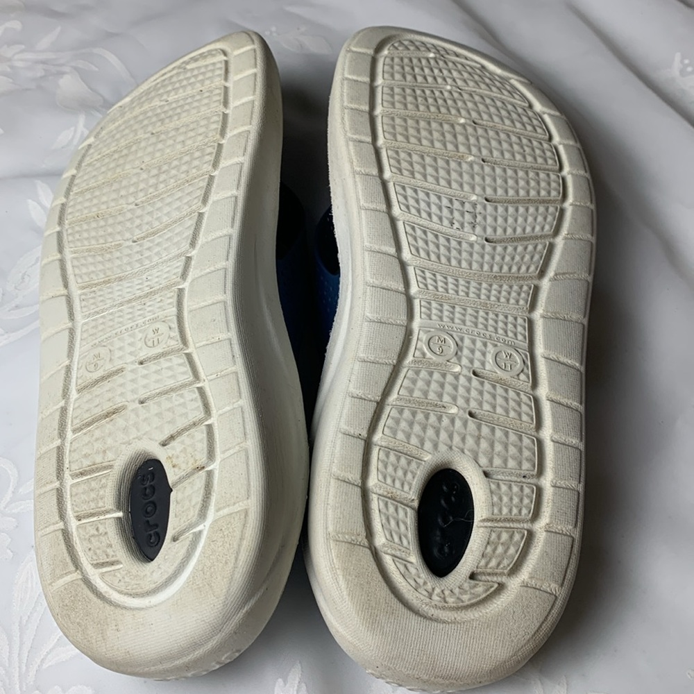 CROCS Literide unisex Flip Flops. Navy. Men 9. Women 11 - Picture 7 of 10